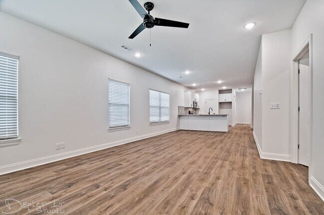 Building Photo - 247 Turnberry Ct