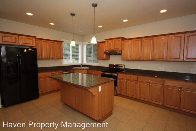 Foto del edificio - 3 br, 2 bath House - 8501 228th St Ct E