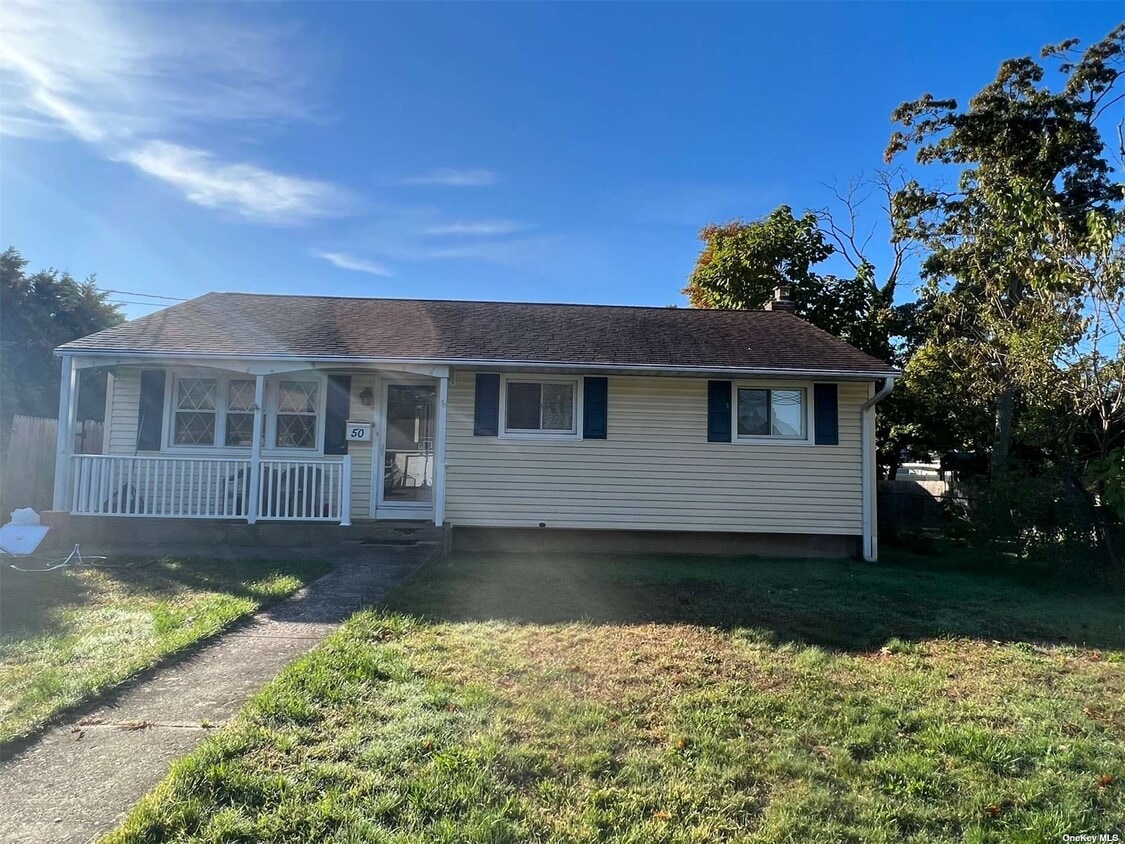 50 Adams St E, East Islip, NY 11730 House Rental in East Islip, NY