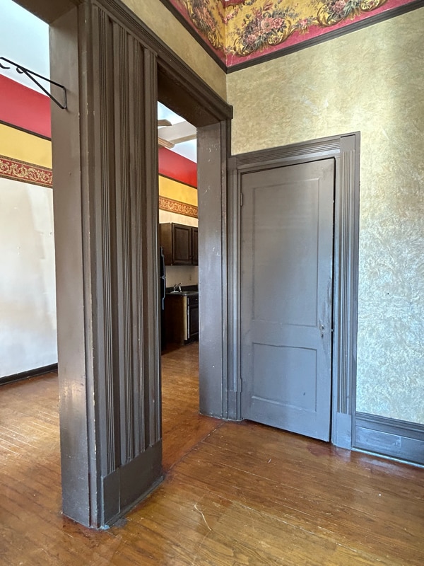 Building Photo - 302 N 7th St