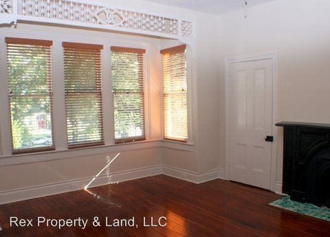 Building Photo - 834 Greene St