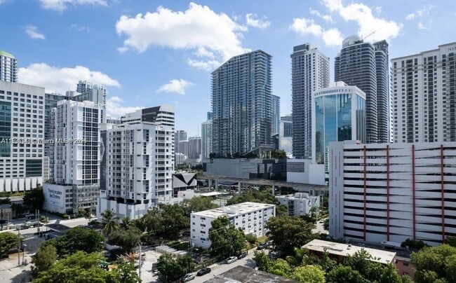 Foto del edificio - 143 SW 9th St