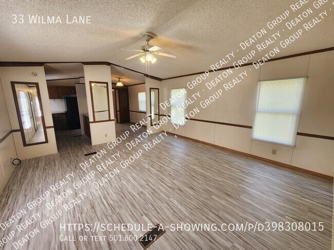 Foto del edificio - 33 Wilma Ln