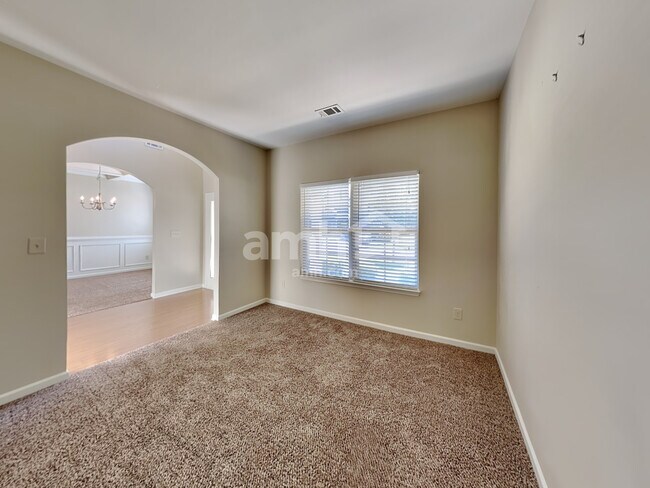 Building Photo - 812 Whitfield Oak Road