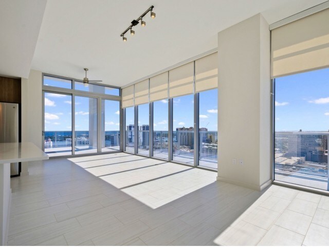 Foto del edificio - 532 Evernia St