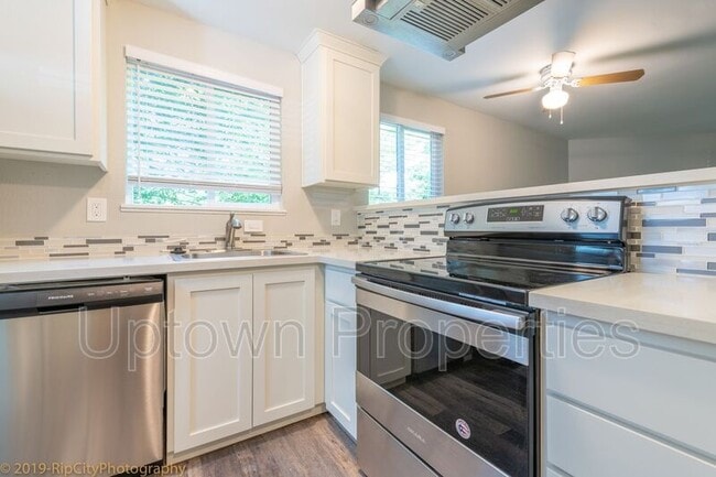 Foto del edificio - 3331 SW Garden View Ave
