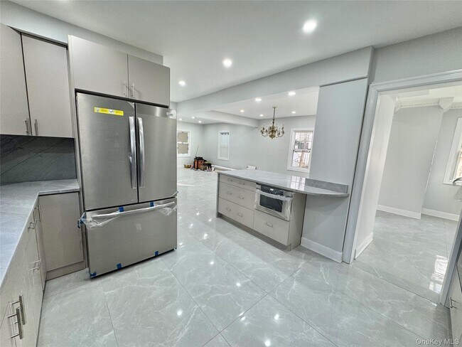 Foto del edificio - 32 Berkshire Rd