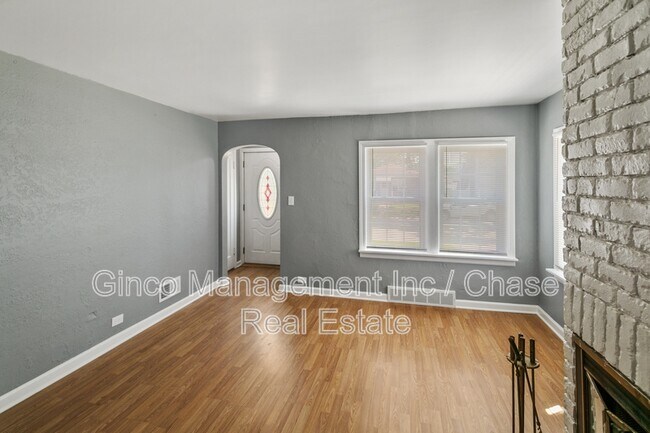 Foto del edificio - 14336 Harrison Ave
