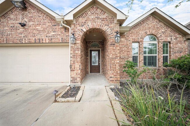 Foto del edificio - 3306 Benbrook Springs Ln