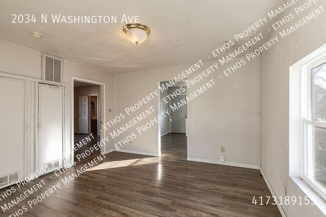 Building Photo - 2034 N Washington Ave