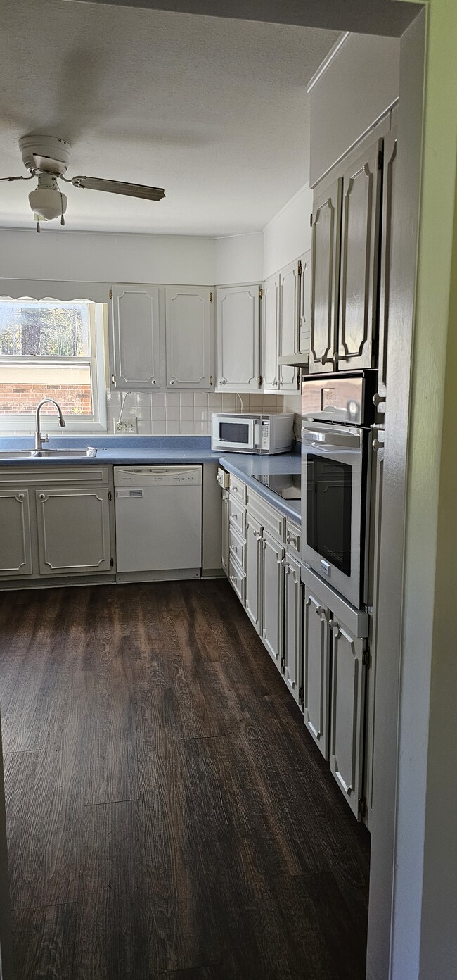 Building Photo - 102 Boyd Dr