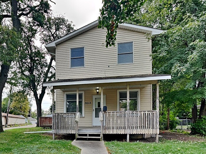 Foto principal - 3613 E 42nd St