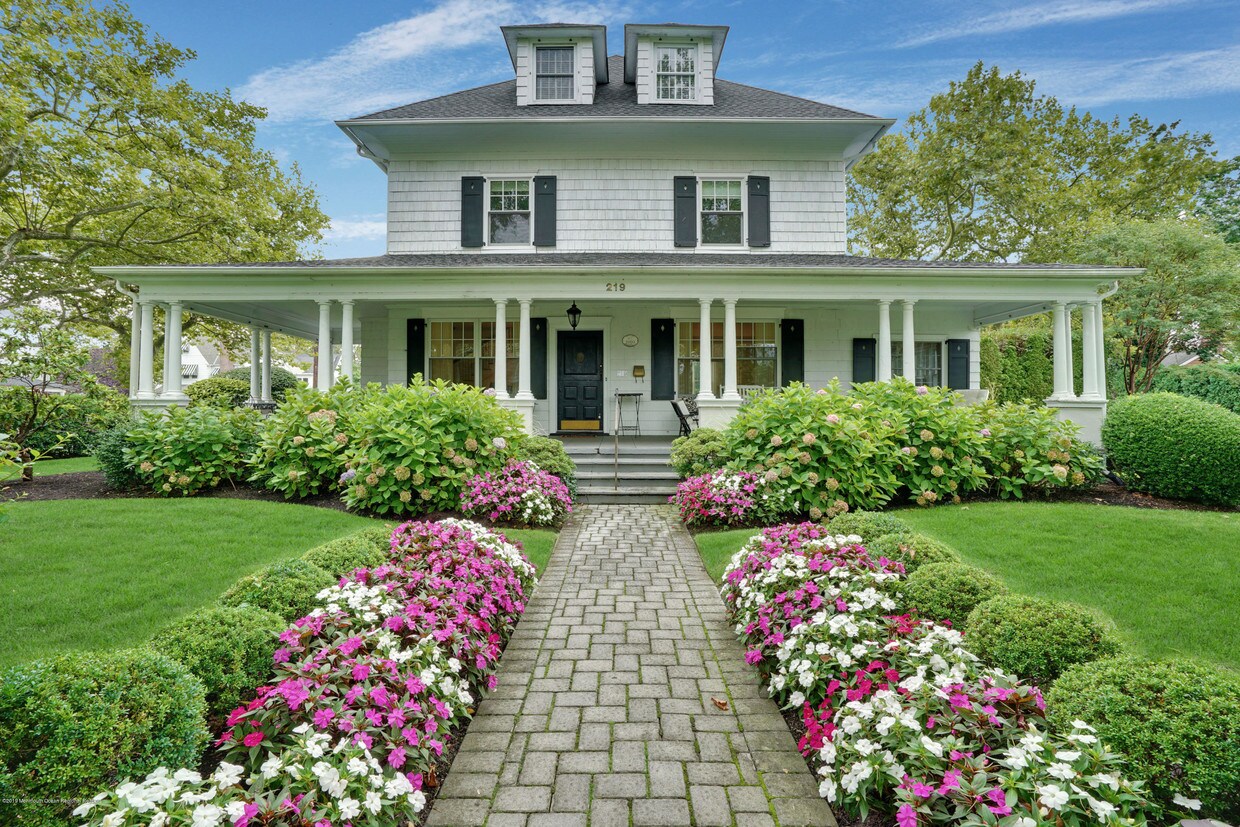 219 St Clair Ave, Spring Lake, NJ 07762 House Rental in Spring Lake