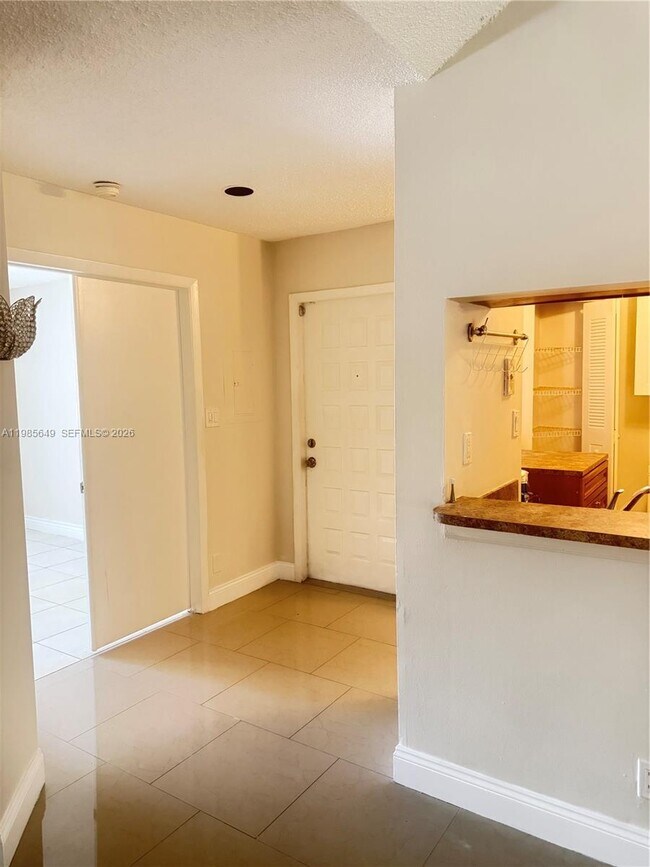 Building Photo - 14030 SW 91st Terrace