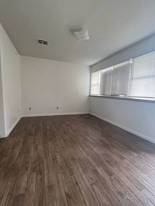 Foto del edificio - 15 NW 25th St