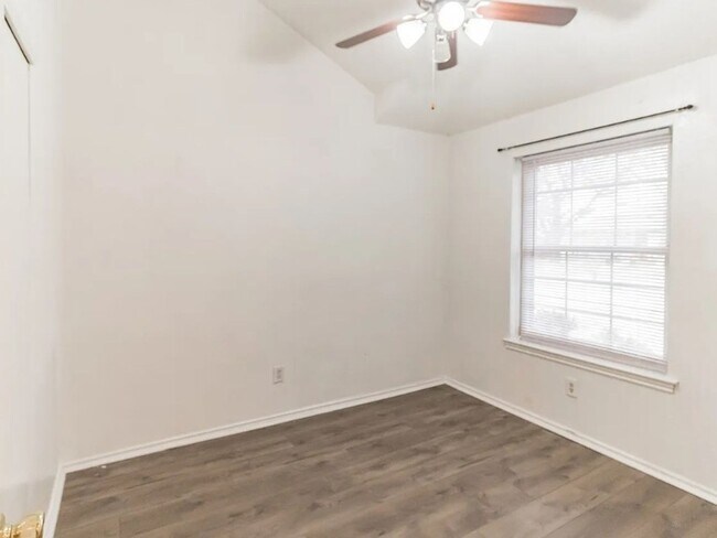 Foto del edificio - 4118 Cochise Dr