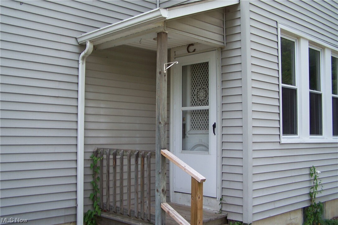 15962 Pierce St Unit B, Middlefield, OH 44062 Room for Rent in