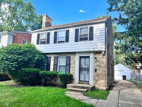 Building Photo - 14544 Rosemont Ave