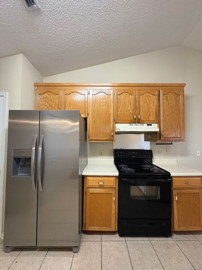 Building Photo - 3102 Achey Dr