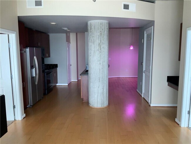 Foto del edificio - 361 17th St NW
