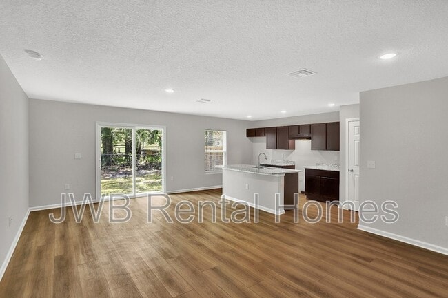 Building Photo - 5448 Chenango Blvd