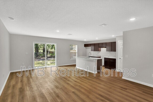 Foto del edificio - 5448 Chenango Blvd