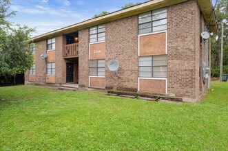 Building Photo - 5340 La Roche Ave