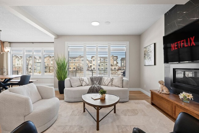 Building Photo - 1303 Bayside Dr SW