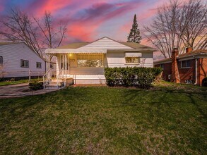 Building Photo - 17637 Prospect St