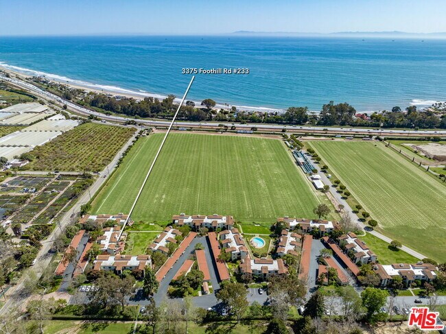 Foto del edificio - 3375 Foothill Rd