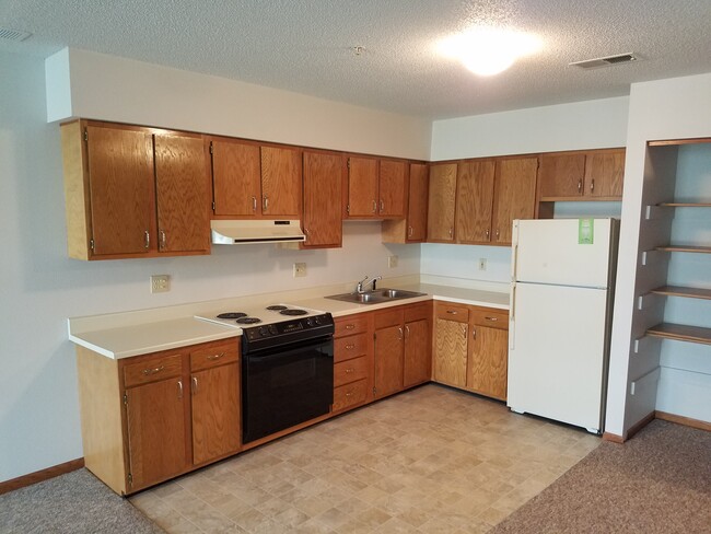 Photo - 319 E Washington St Apartments