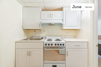 Building Photo - 216 Ascot Pl NE