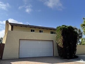 Building Photo - 3582 Governor Dr