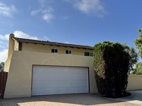 Building Photo - 3582 Governor Dr
