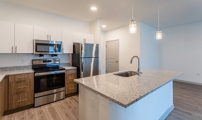 Building Photo - Winding Creek Apartments