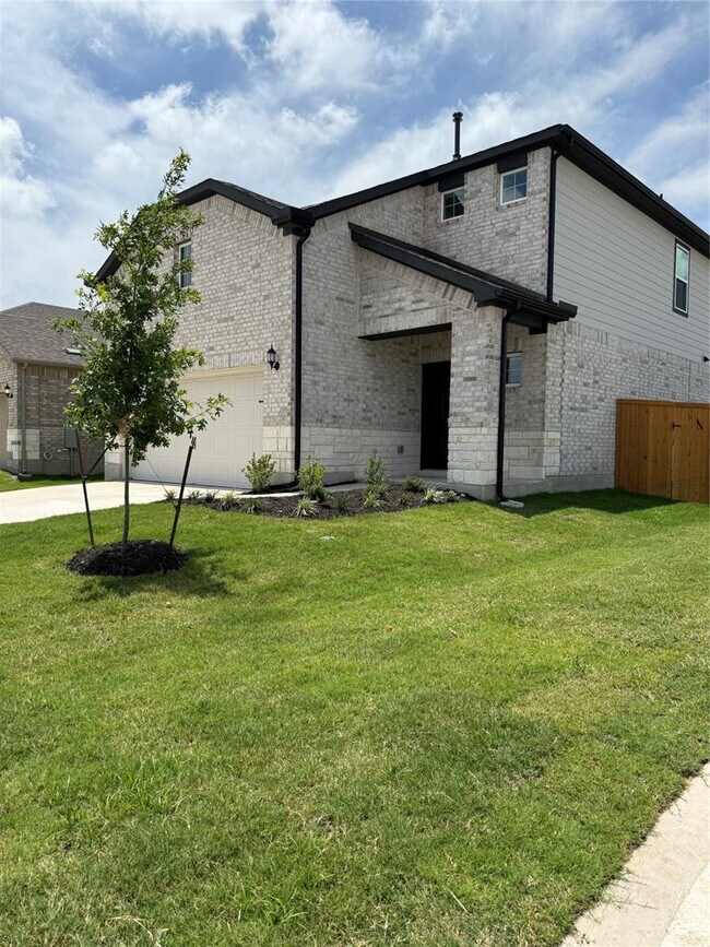 Foto del edificio - 593 Tailwind Dr