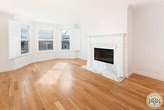 Building Photo - 544 Kansas St