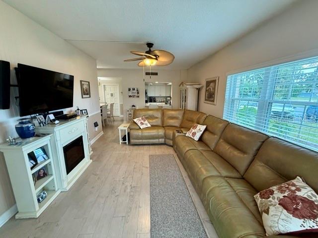 Building Photo - 404 S Beach St