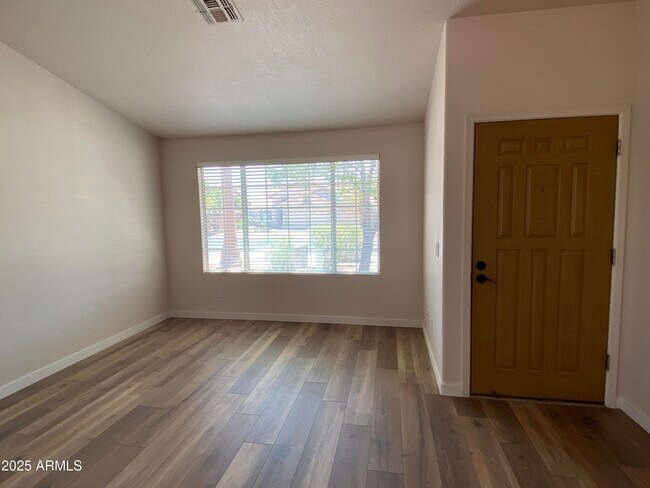 Foto del edificio - 20826 N 110th Dr