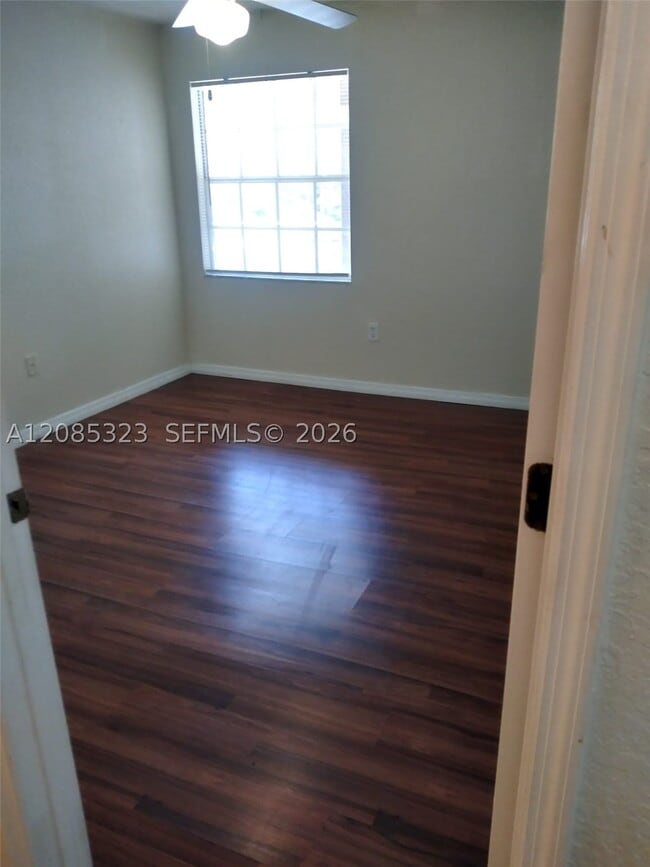 Building Photo - 14049 Fairway Island Dr