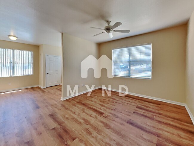 Building Photo - 8000 W Badura Ave Unit 1016