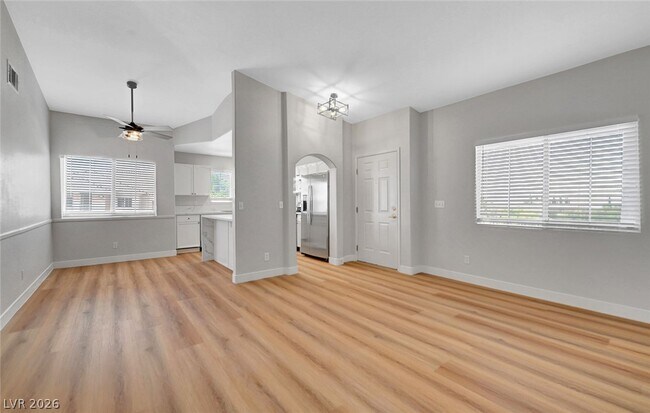 Foto del edificio - 301 Pine Haven St