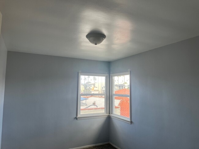 Building Photo - 1505 S. Catalina Ave.