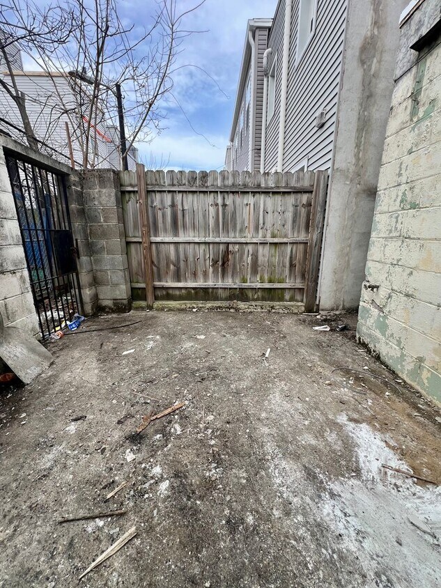 Foto del edificio - Stunning 3-Bedroom Townhome in Point Breeze! Available NOW!