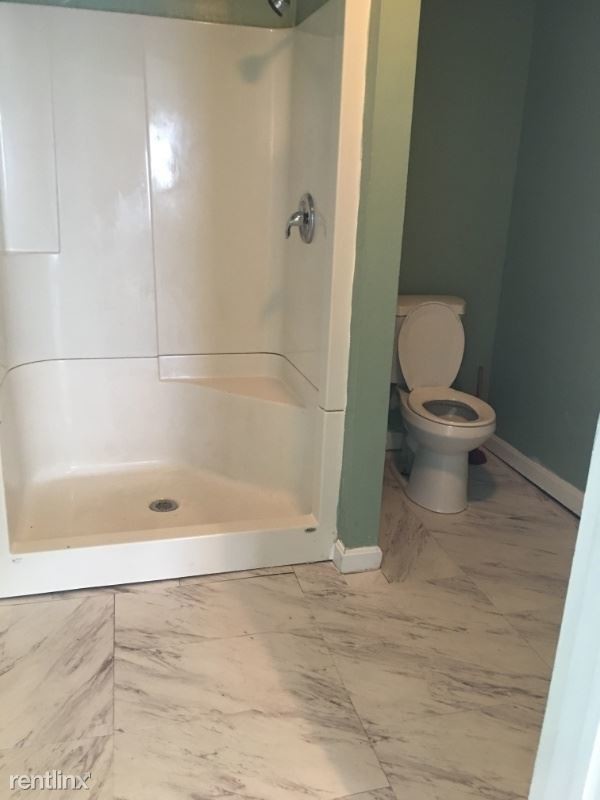 Primary Photo - 1 br, 1 bath Apartment - 405 Admiral St