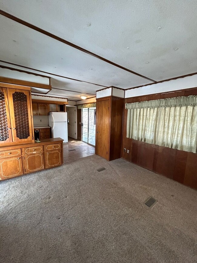 Building Photo - Cozy 1-Bed Single-Family Home in Quiet Bella Vista