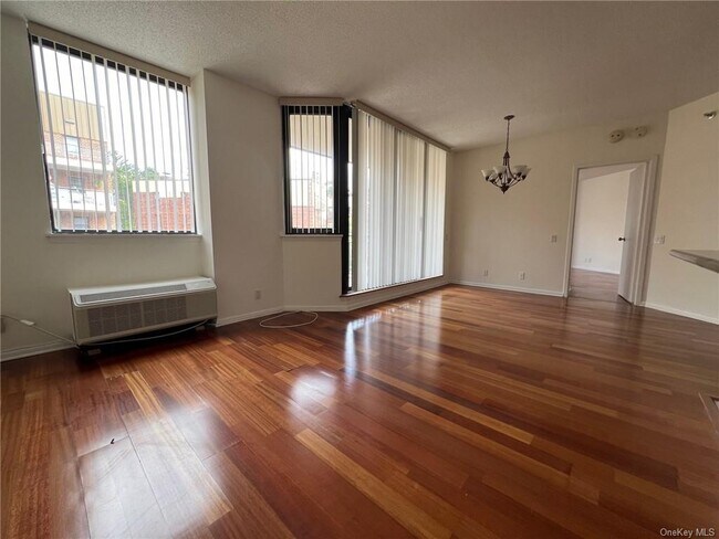 Building Photo - 50 E Hartsdale Ave