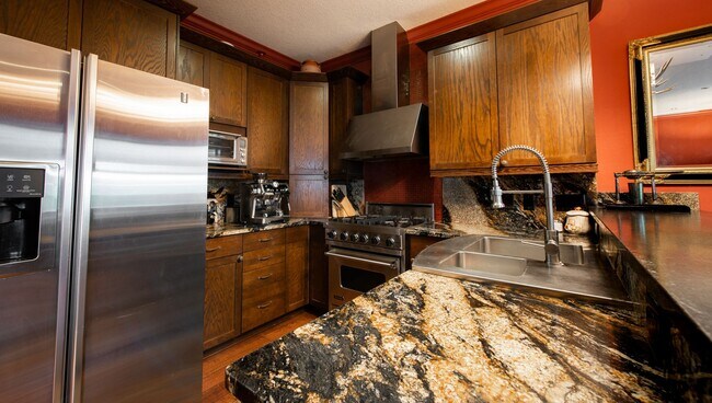 Foto del edificio - 109 S Packwood Ave