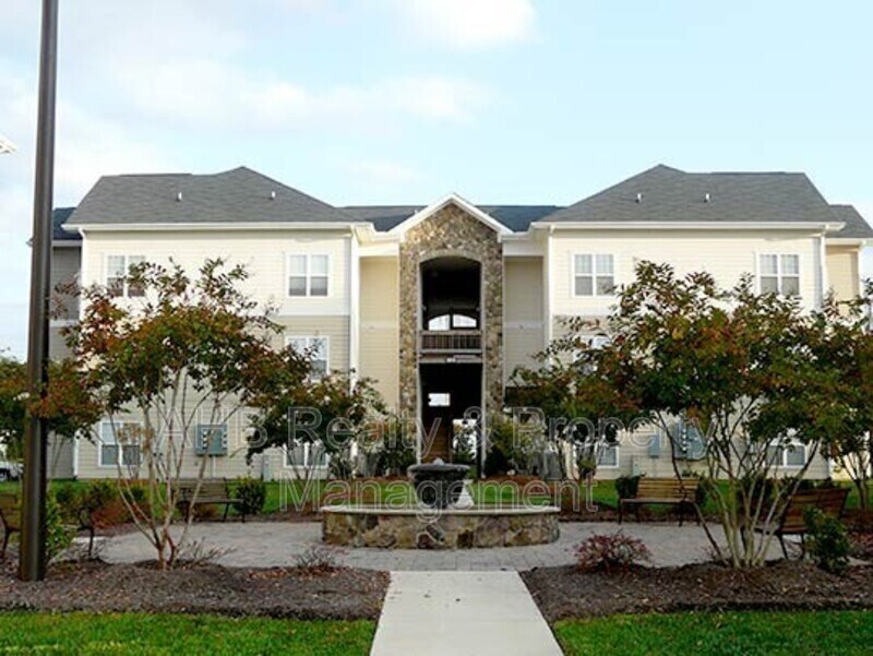 100 Campus Walk Trail Unit Room 2, Elon, NC 27244 Condo for Rent in Elon, NC