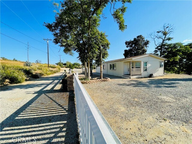 Foto del edificio - 25195 Bundy Canyon Rd